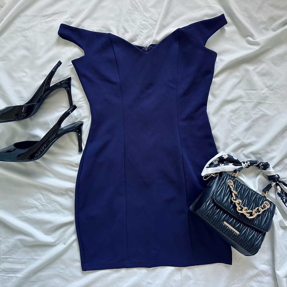 💙Tobi Elegant Navy Off-Shoulder Dress